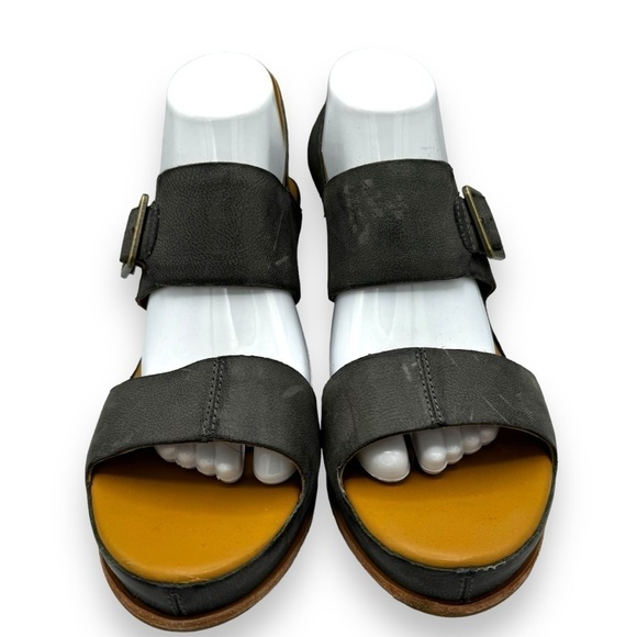 Kork-Ease San Carlos Distressed Slingback Platform Sandals, Dark Grey, Size 11 - Picture 5 of 15